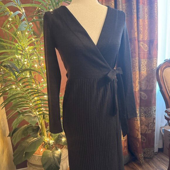 NWOT Mango Wrap Around Black Midi Dress - Picture 4 of 8